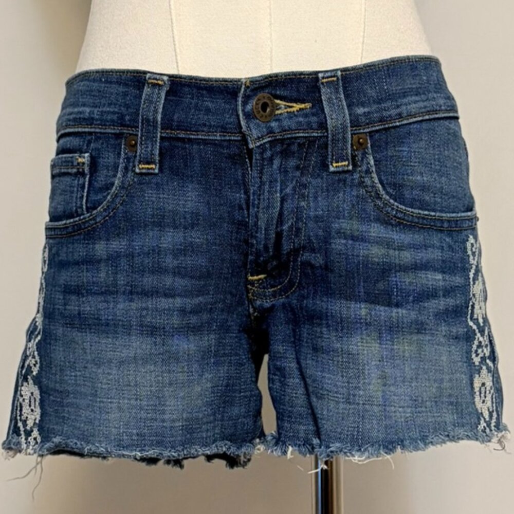Lucky Brand Womens Sz 00 The Cutoff Short In Rosewood Floral Lace at Sides Denim